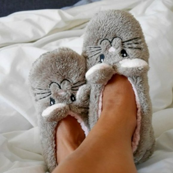 Snuggle Bunny Slippers - Picture 1 of 2